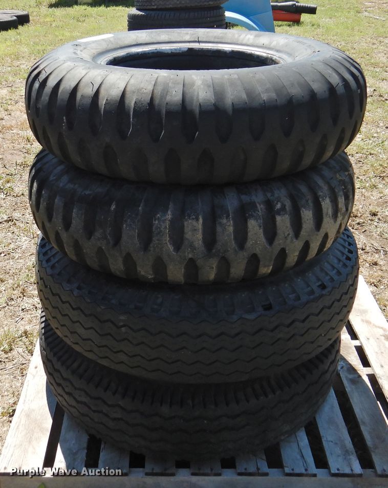 image for item JX9942 (9) tires