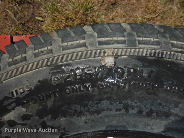image for item JX9942 (9) tires