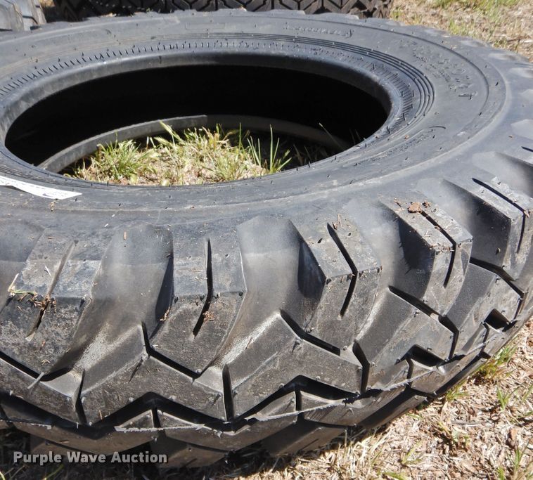 image for item JX9943 (5) tires