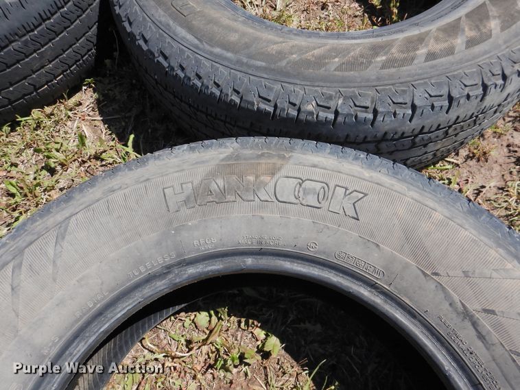 image for item JX9944 (12) tires