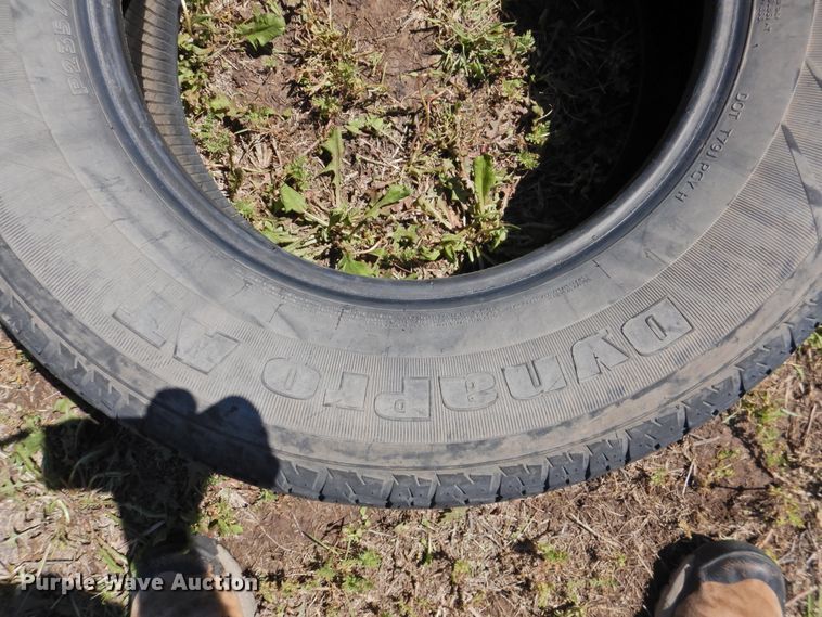 image for item JX9944 (12) tires