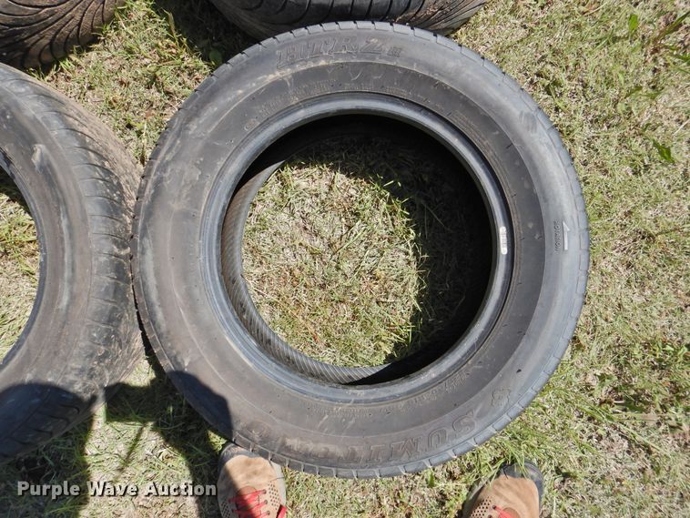 image for item JX9944 (12) tires