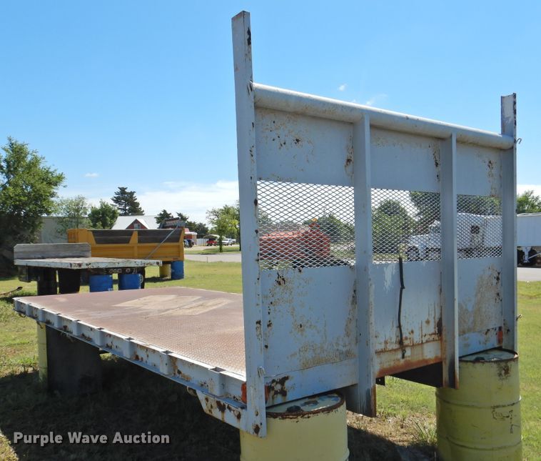 image for item JX9948 Flatbed