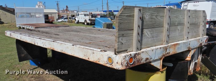image for item JX9949 Flatbed