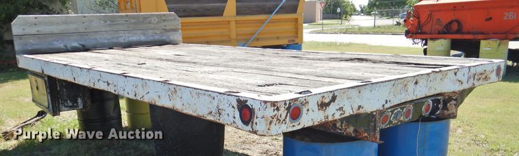 image for item JX9949 Flatbed
