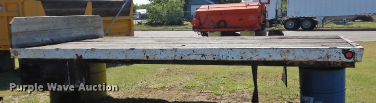 image for item JX9949 Flatbed