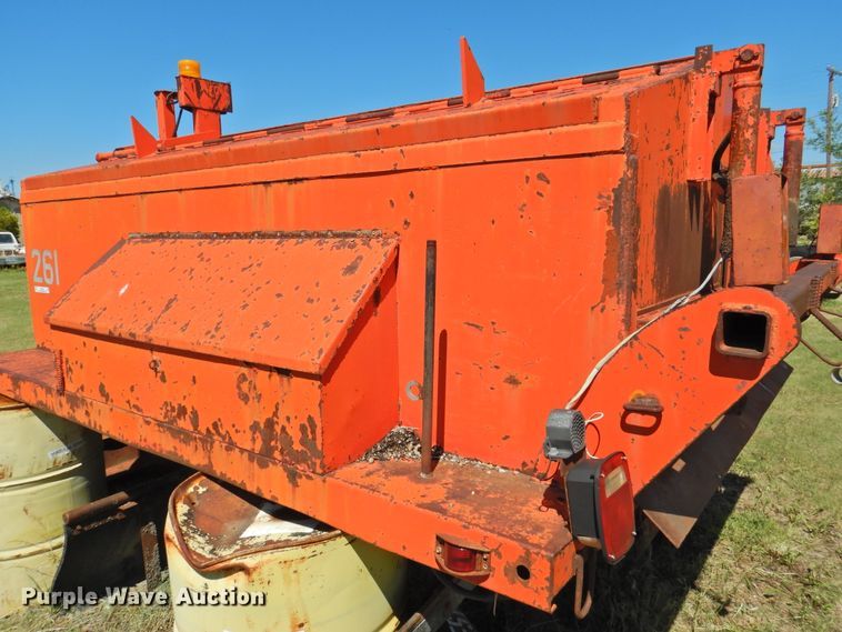 image for item JX9950 Pot hole patcher truck bed