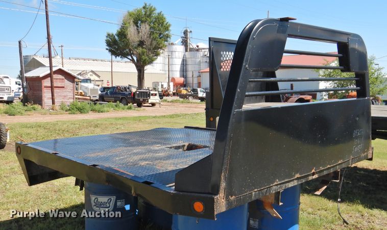 image for item JX9952 CM flatbed