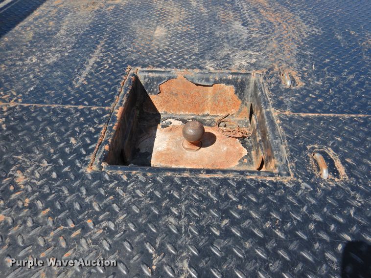 image for item JX9952 CM flatbed