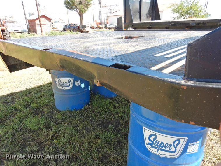 image for item JX9952 CM flatbed