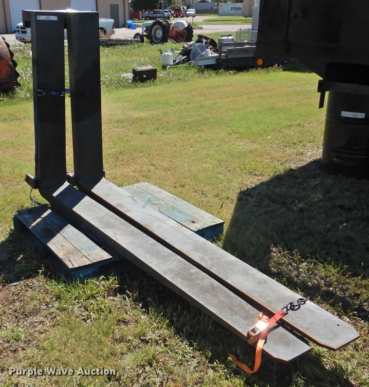 image for item JX9953 8'L forks