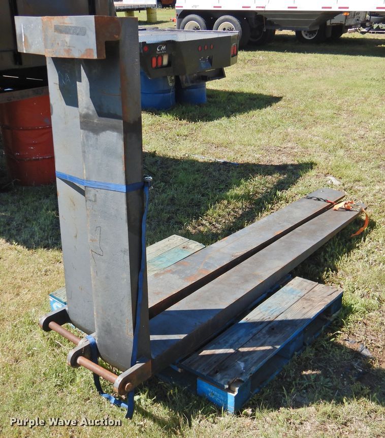 image for item JX9953 8'L forks