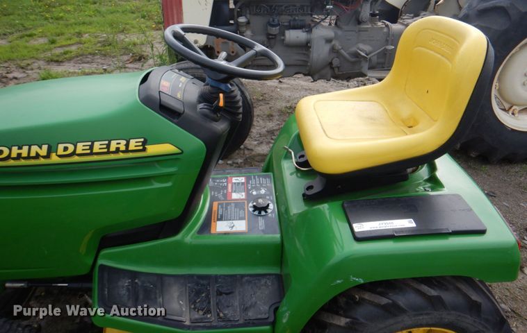 image for item JY9948 John Deere 335  lawn mower