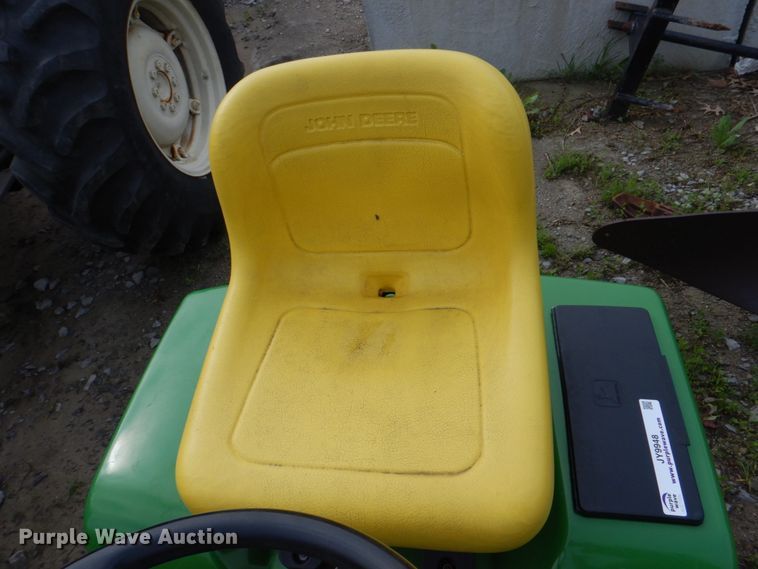 image for item JY9948 John Deere 335  lawn mower