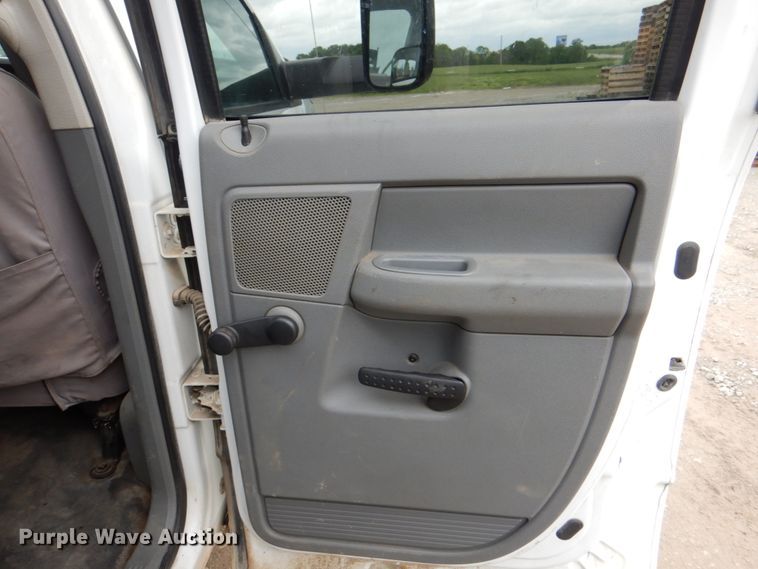 image for item JY9957 2008 Dodge Ram 5500 HD  utility / service truck