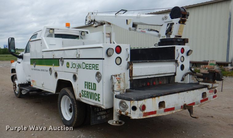 image for item JY9958 2005 GMC C5500  utility / service truck