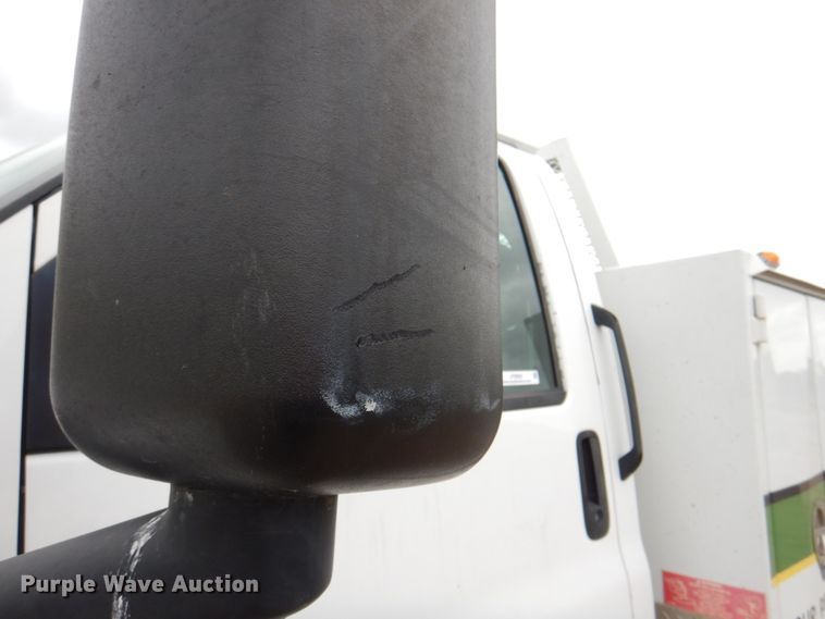 image for item JY9958 2005 GMC C5500  utility / service truck