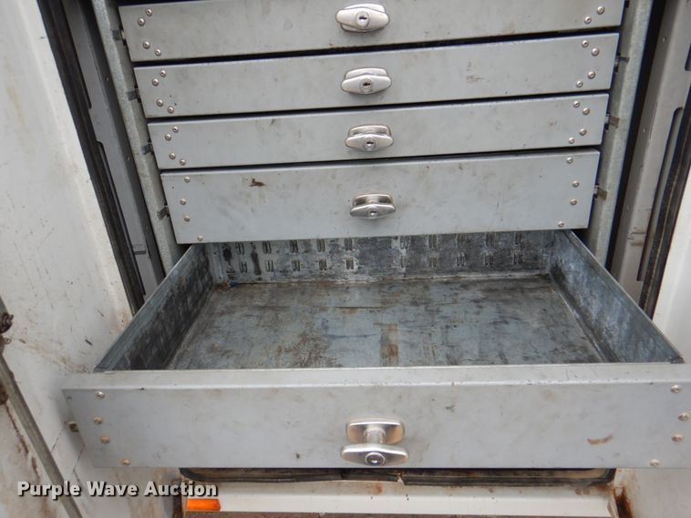 image for item JY9958 2005 GMC C5500  utility / service truck