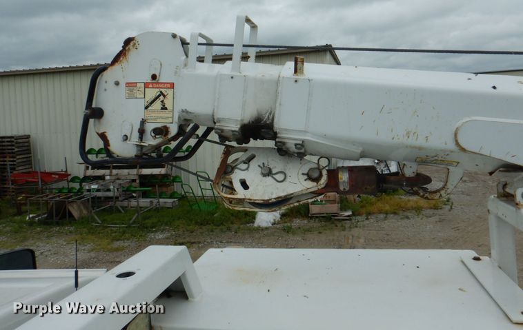 image for item JY9958 2005 GMC C5500  utility / service truck