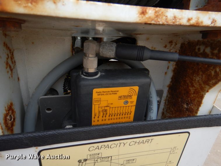 image for item JY9958 2005 GMC C5500  utility / service truck