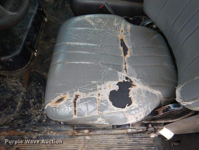 image for item JY9958 2005 GMC C5500  utility / service truck