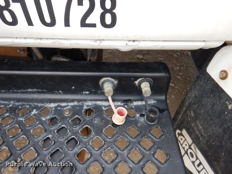 image for item JY9958 2005 GMC C5500  utility / service truck