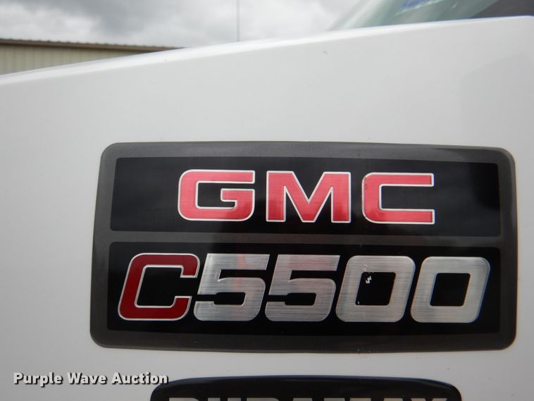 image for item JY9958 2005 GMC C5500  utility / service truck