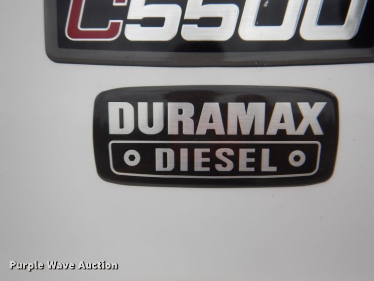 image for item JY9958 2005 GMC C5500  utility / service truck