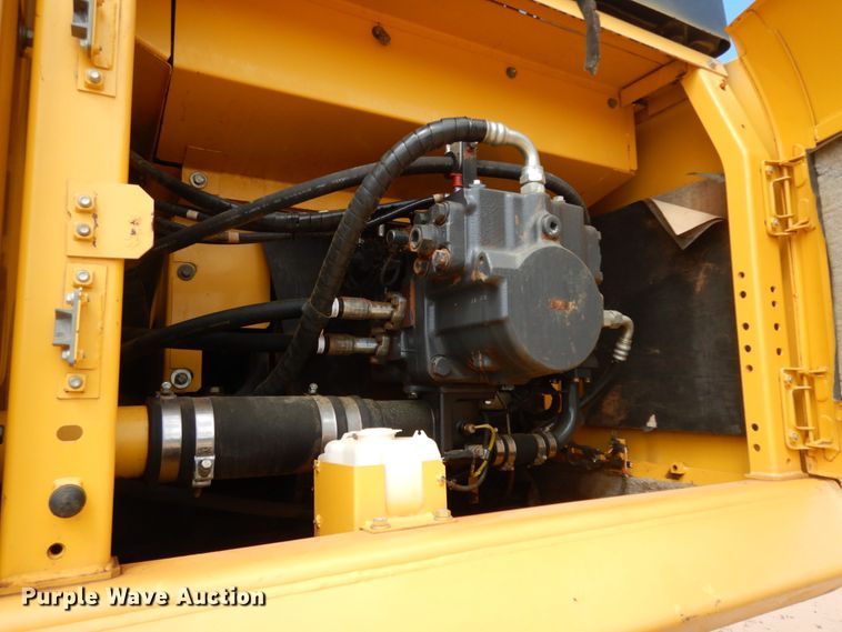 image for item DC2083 2013 Komatsu PC490LC-10  excavator