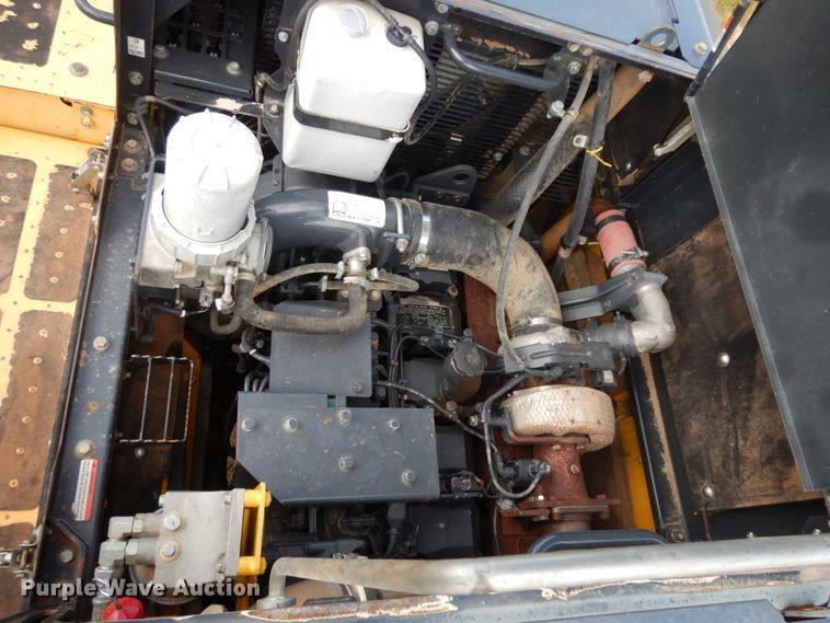 image for item DC2083 2013 Komatsu PC490LC-10  excavator