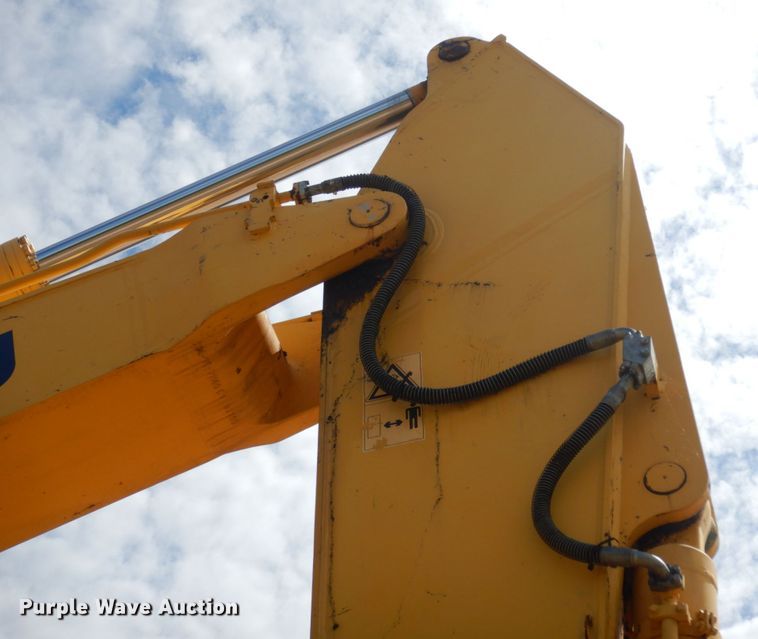 image for item DC2083 2013 Komatsu PC490LC-10  excavator