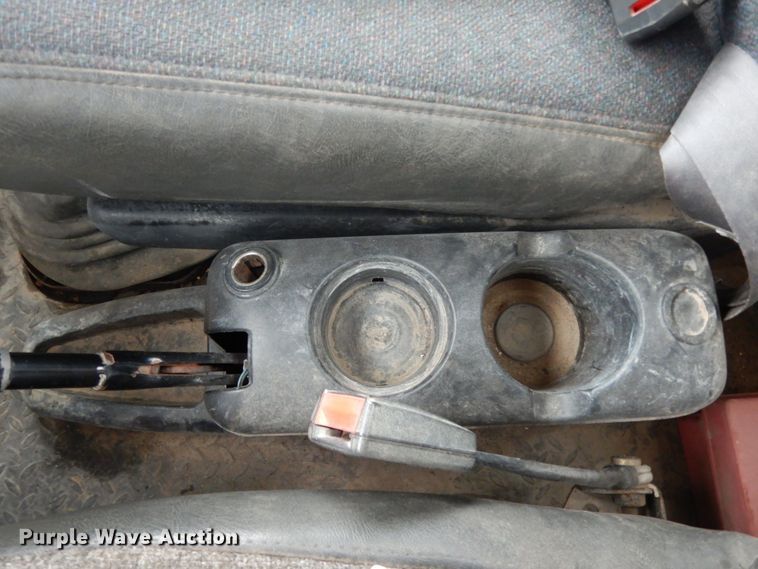 image for item DC2084 2005 GMC C6500  water truck