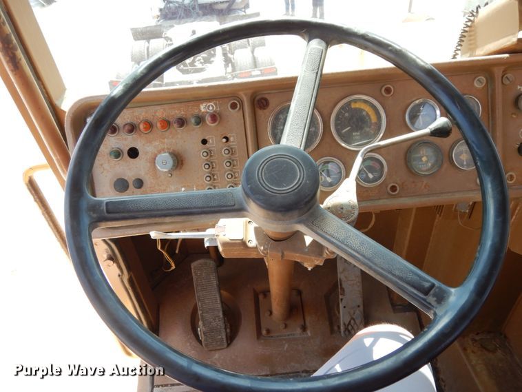 image for item DH5495 1988 Caterpillar D35C  haul truck