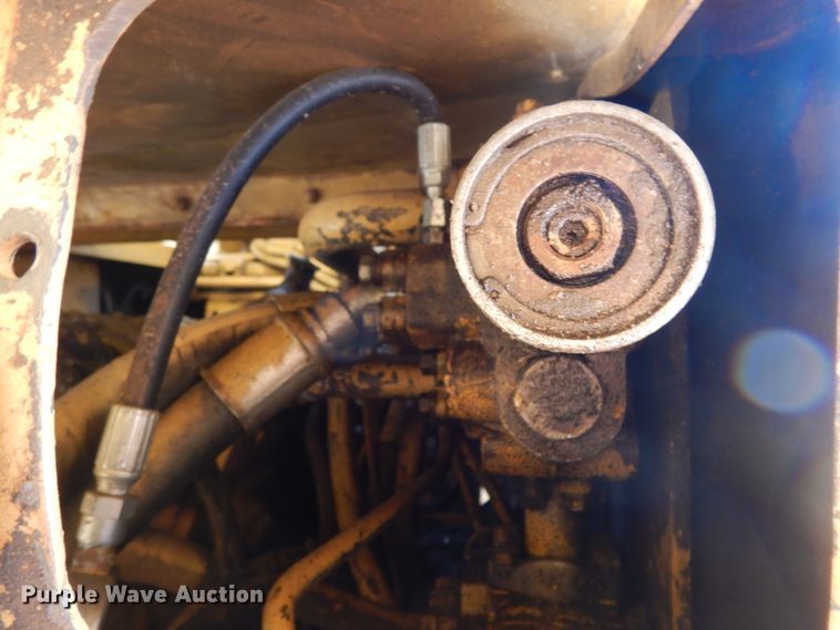 image for item DH5495 1988 Caterpillar D35C  haul truck