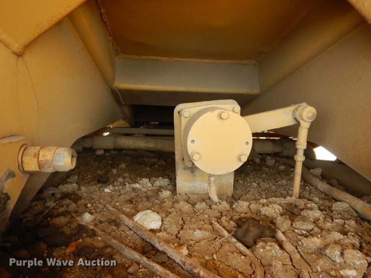 image for item DH5495 1988 Caterpillar D35C  haul truck