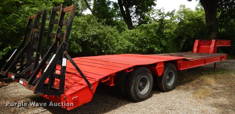 image for item DI6645 1975 Hyster  equipment trailer