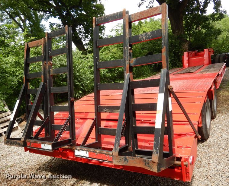 image for item DI6645 1975 Hyster  equipment trailer