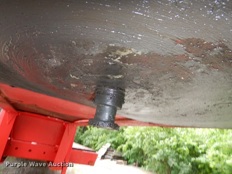 image for item DI6645 1975 Hyster  equipment trailer