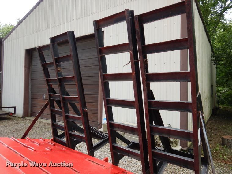 image for item DI6645 1975 Hyster  equipment trailer