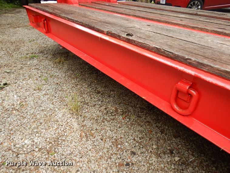 image for item DI6645 1975 Hyster  equipment trailer