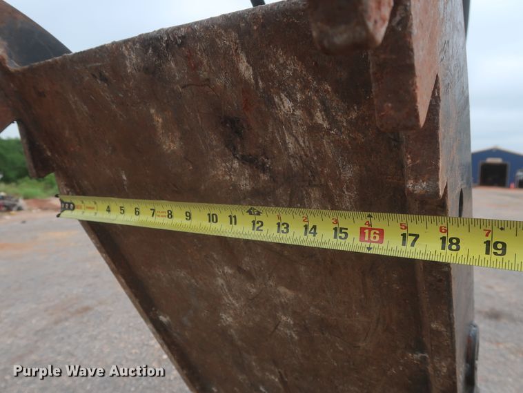 image for item DJ2388 2012 Bobcat E80  mini excavator