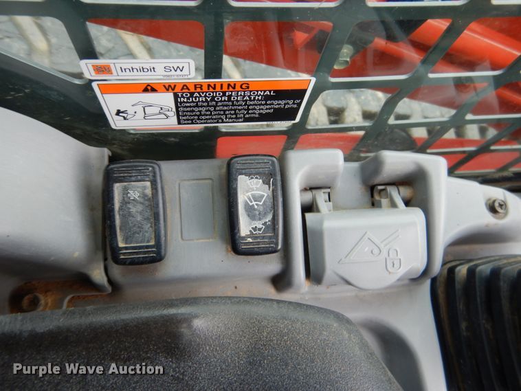 image for item DK5694 2017 Kubota SVL 95-2S  skid steer loader