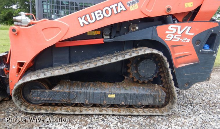 image for item DK5694 2017 Kubota SVL 95-2S  skid steer loader
