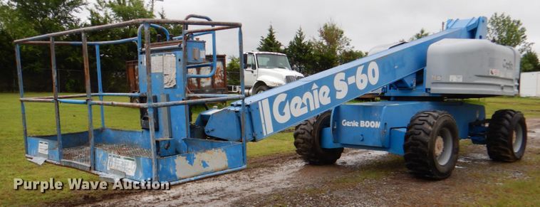 image for item DK5698 1999 Genie S-60  boom lift