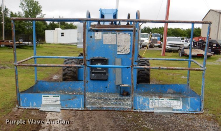 image for item DK5698 1999 Genie S-60  boom lift