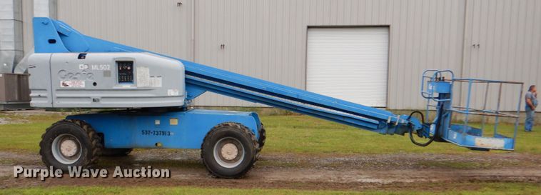 image for item DK5698 1999 Genie S-60  boom lift