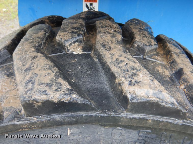 image for item DK5698 1999 Genie S-60  boom lift