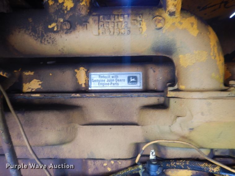 image for item DK5700 1980 John Deere 670A  motor grader