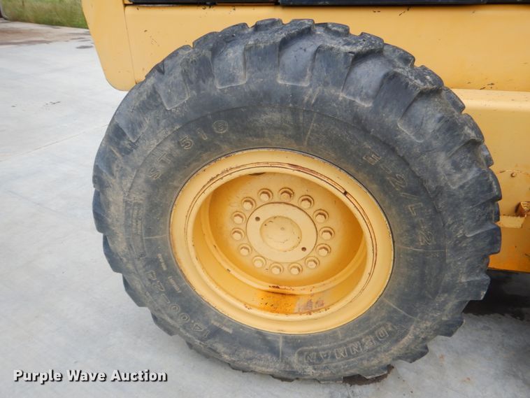 image for item DK5700 1980 John Deere 670A  motor grader