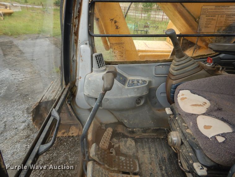 image for item DK5701 1998 John Deere 270 LC  excavator